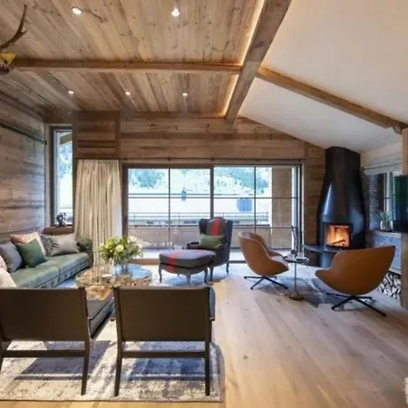 Chalet With Pool, Sauna And Elevator شقة