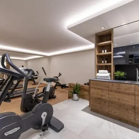Chalet With Pool, Sauna And Elevator شقة باد هينديلانغ