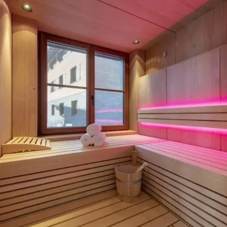 Chalet With Pool, Sauna And Elevator باد هينديلانغ